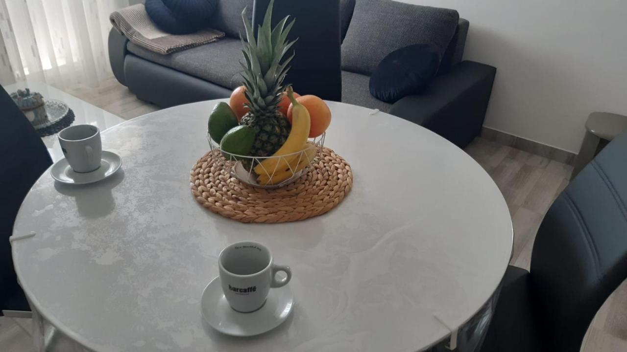 Apartmani Lucija ポヴリャナ エクステリア 写真
