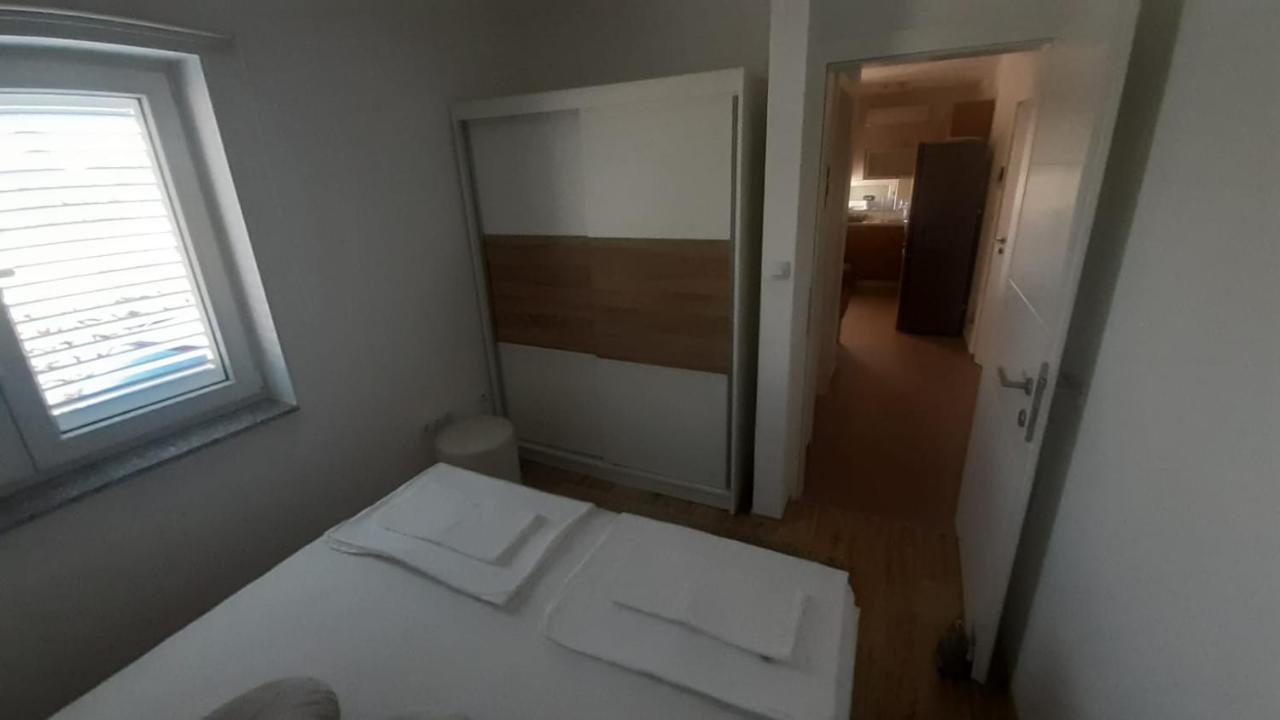 Apartmani Lucija ポヴリャナ エクステリア 写真